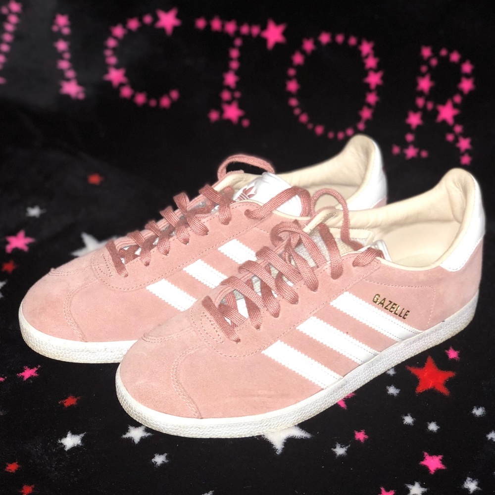 Adidas Sneakers